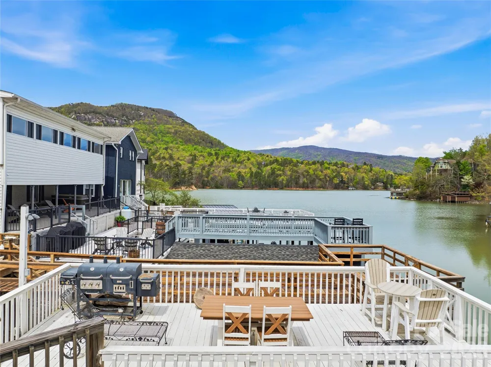 102 Havnaers Point Lake Lure, NC 28746