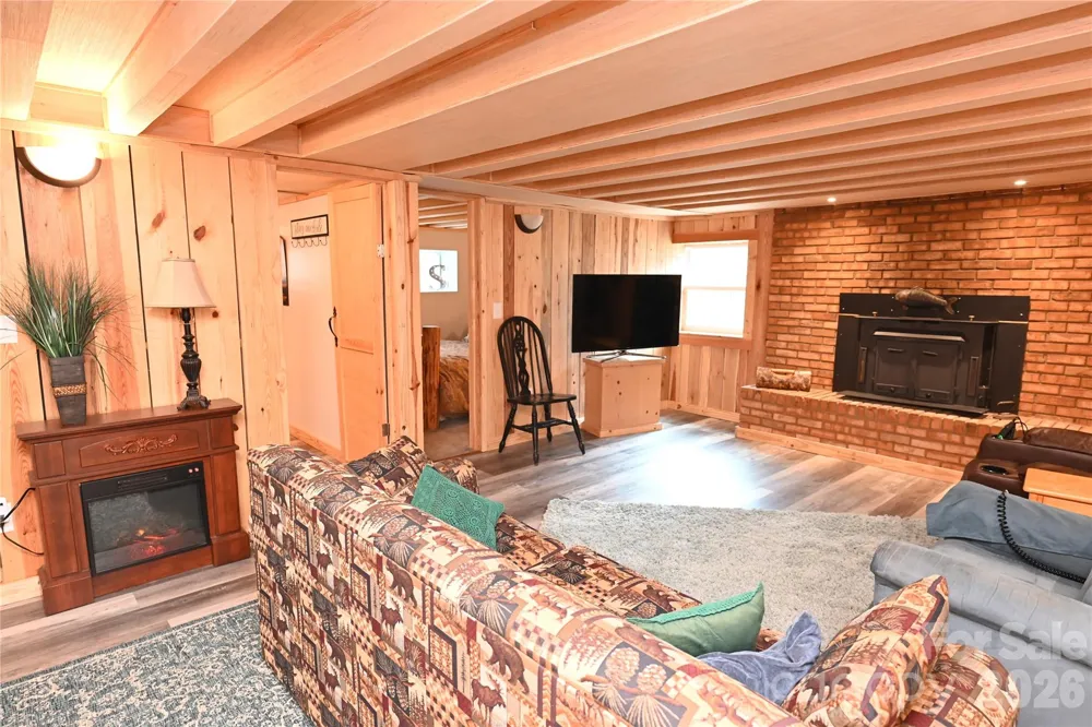 198 Clouse Lane Taylorsville, NC 28681
