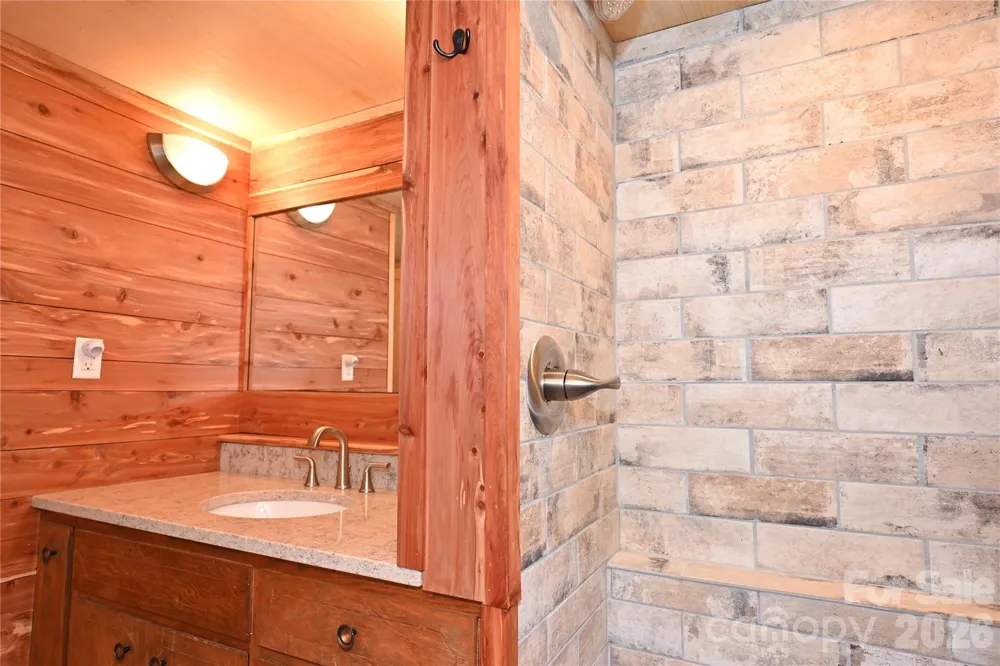 198 Clouse Lane Taylorsville, NC 28681