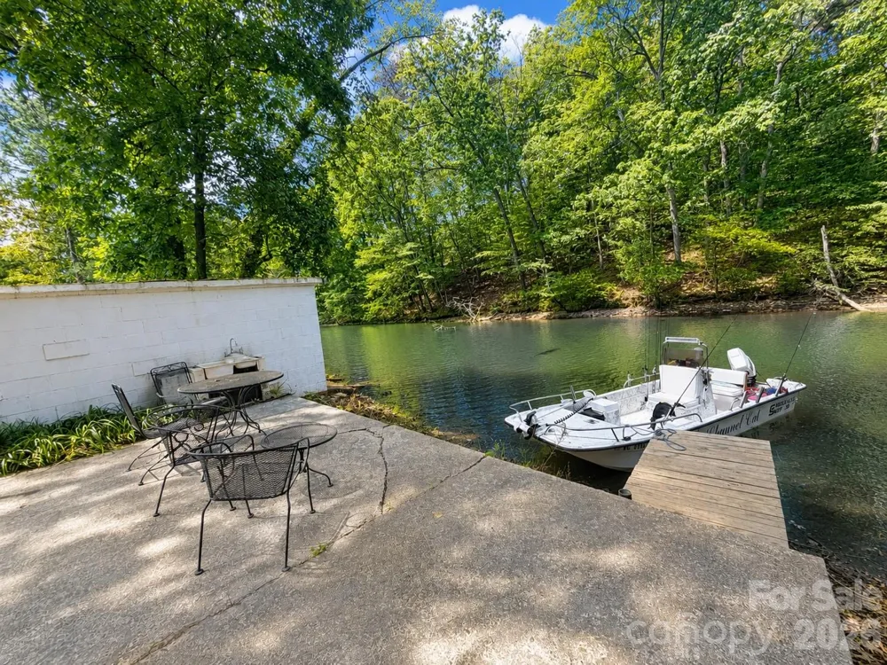 198 Clouse Lane Taylorsville, NC 28681