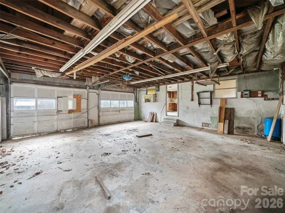 2432 Grapevine Road Marshall, NC 28753