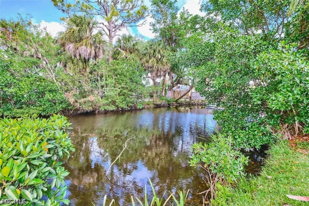 Riverbend Boulevard #202 North Fort Myers, FL 33917