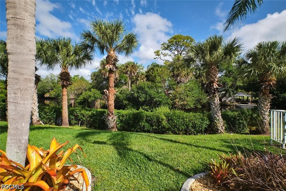 Riverbend Boulevard #202 North Fort Myers, FL 33917