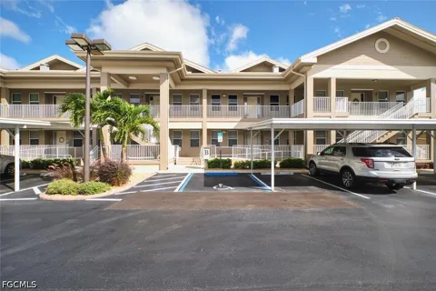 Riverbend Boulevard #202
