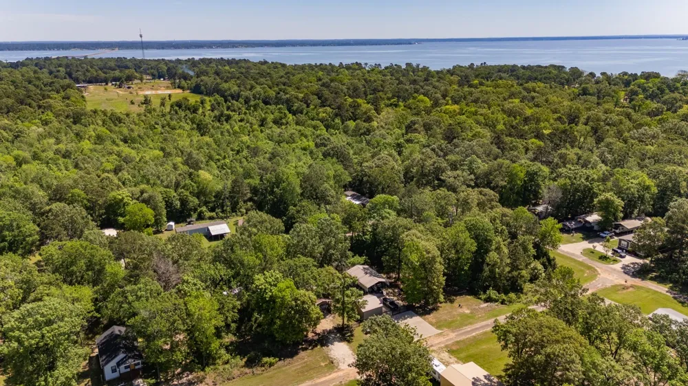 211 Acorn Drive Point Blank, TX 77364