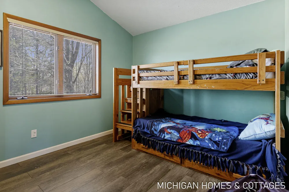 1661 68th Street Fennville, MI 49408