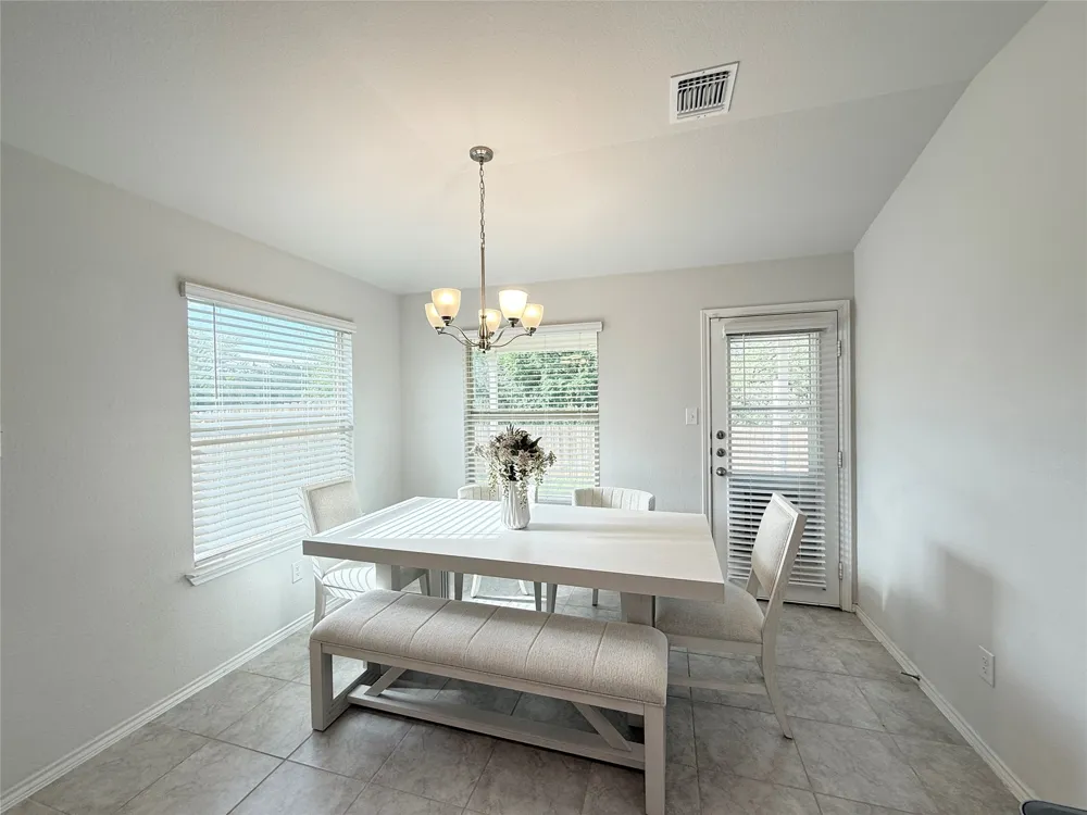 1910 Bee Creek Loop Copperas Cove, TX 76522