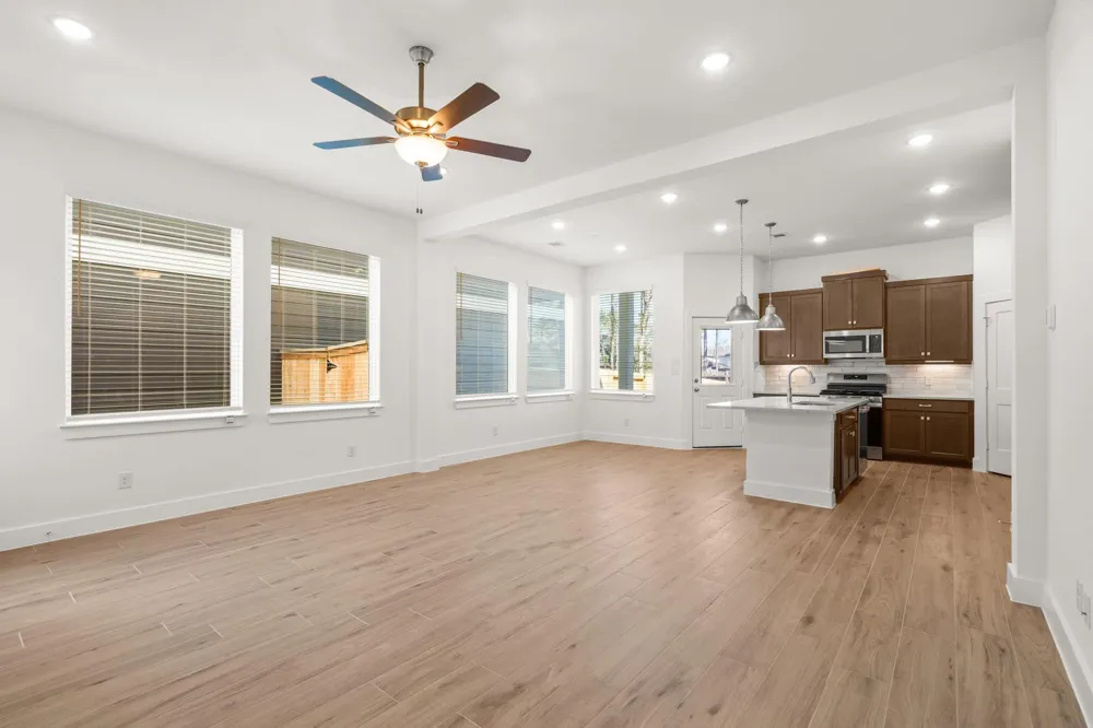 215 Flora Springs Cove Liberty Hill, TX 78642