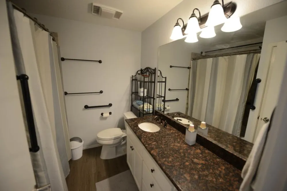 746 E Island Drive Bluffton, TX 78607