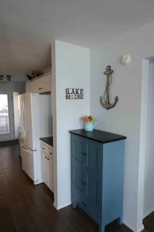 746 E Island Drive Bluffton, TX 78607