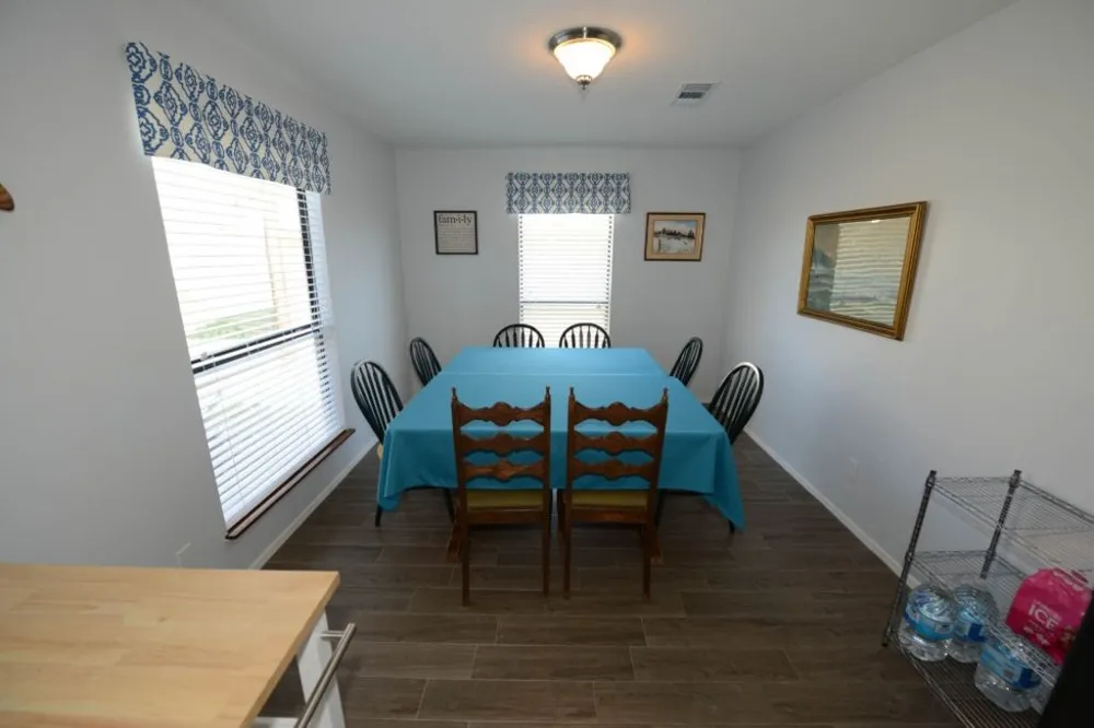 746 E Island Drive Bluffton, TX 78607