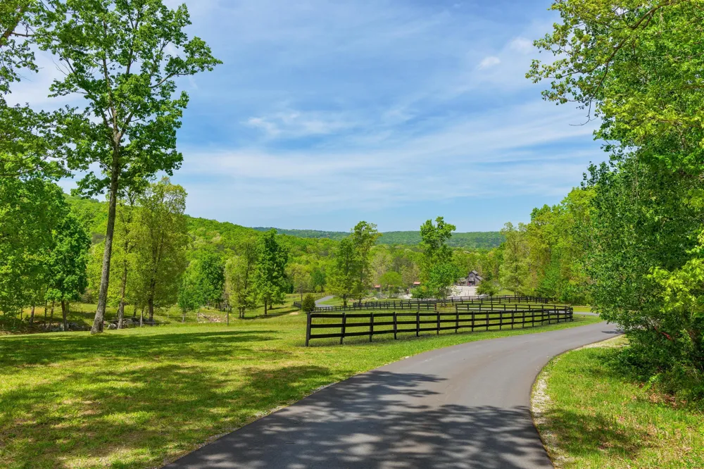756 Long Branch Road Lookout Mountain, GA 30750