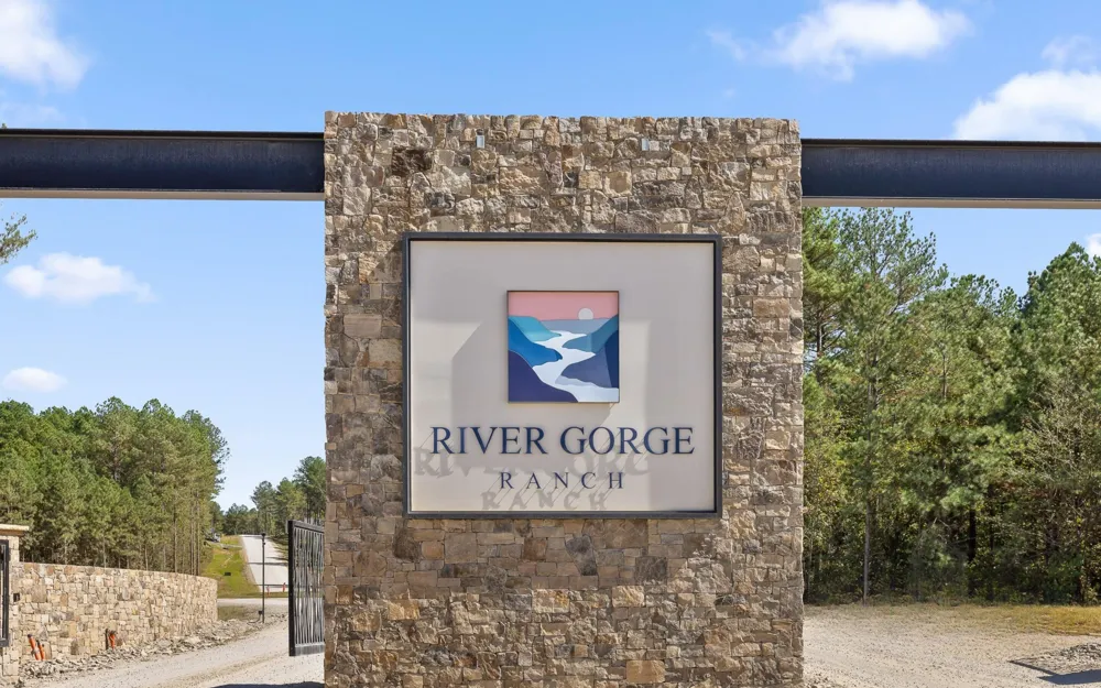 2225 High Ground Road Guild, TN 37340