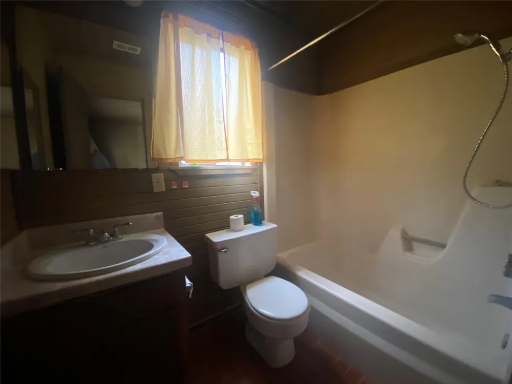 24605 Pools Creek E Huntsville, TX 77320