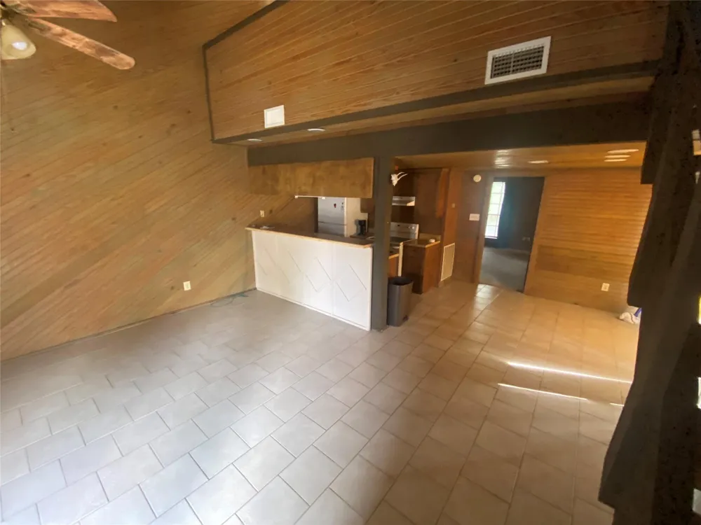 24605 Pools Creek E Huntsville, TX 77320