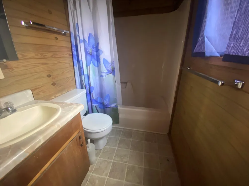 24605 Pools Creek E Huntsville, TX 77320