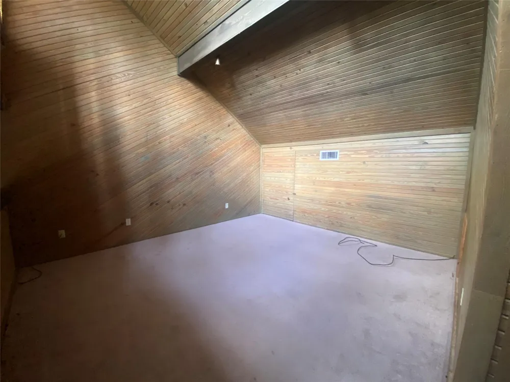 24605 Pools Creek E Huntsville, TX 77320