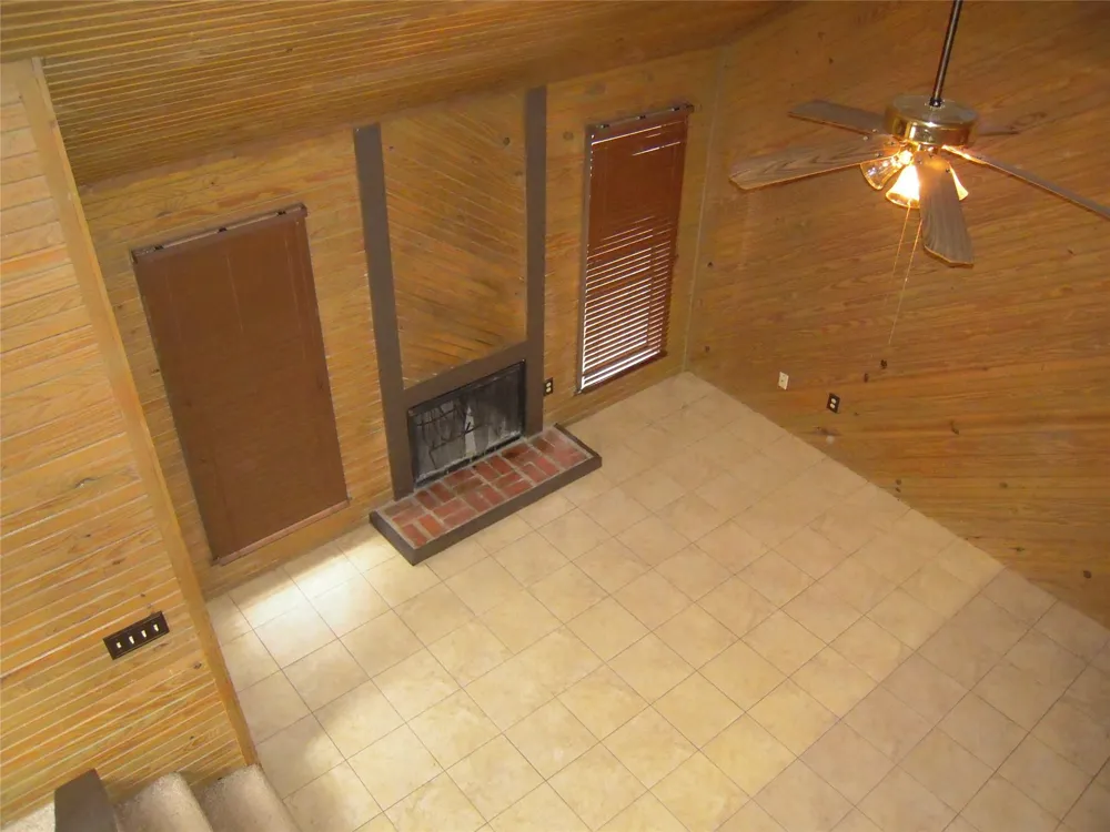24605 Pools Creek E Huntsville, TX 77320