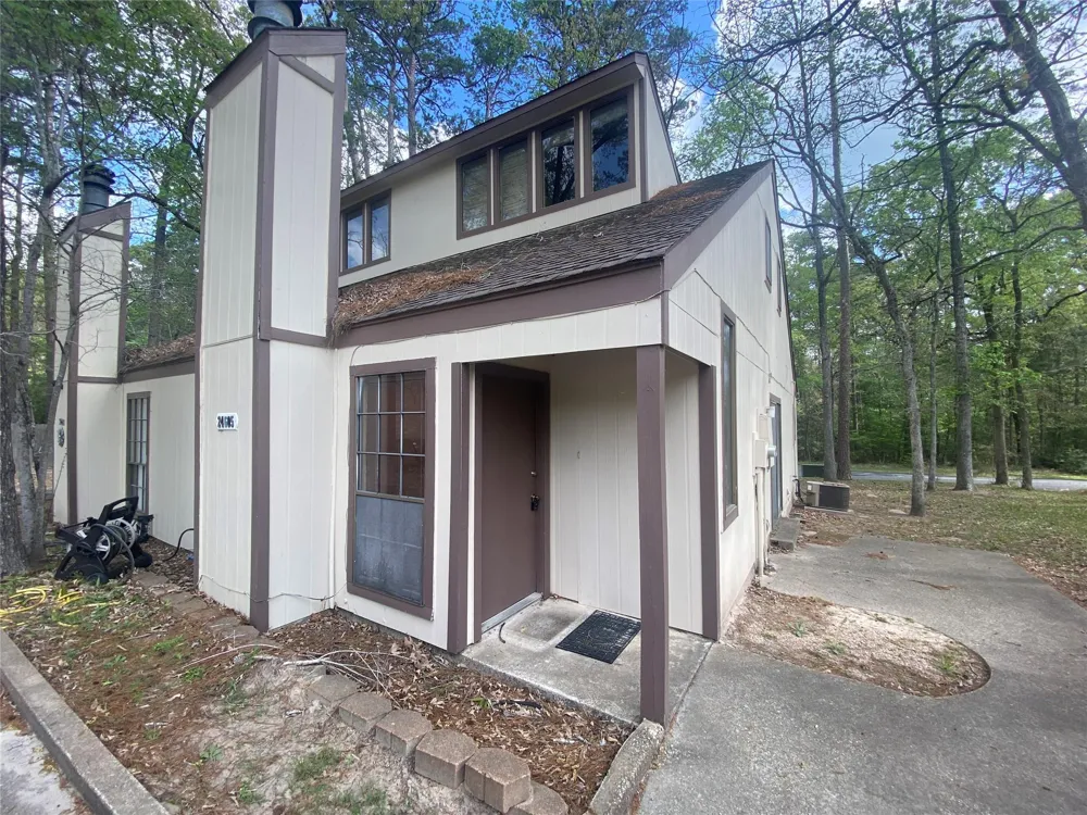 24605 Pools Creek E Huntsville, TX 77320