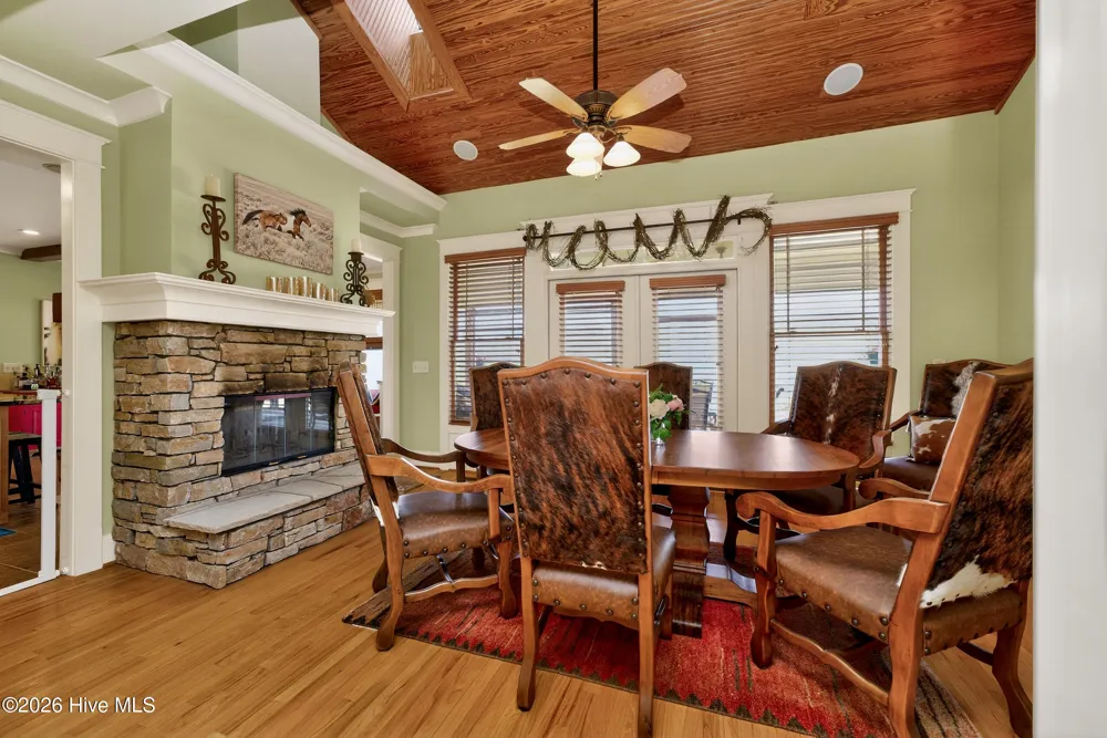 548 Double N Road Pittsboro, NC 27312
