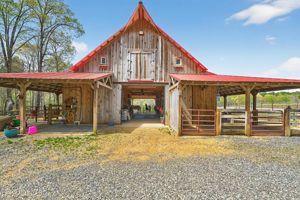 548 Double N Road Pittsboro, NC 27312