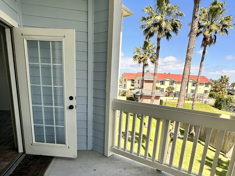 7000 Seawall Boulevard #125 Galveston, TX 77551