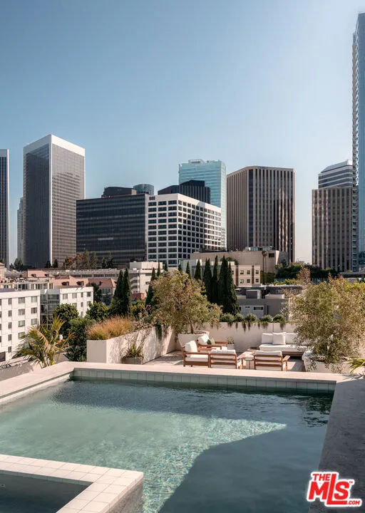 9900 S Santa Monica Boulevard #PHE Beverly Hills, CA 90212
