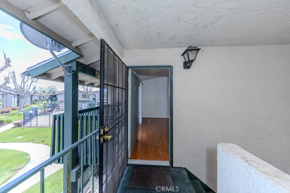 23222 Orange #4 Lake Forest, CA 92630