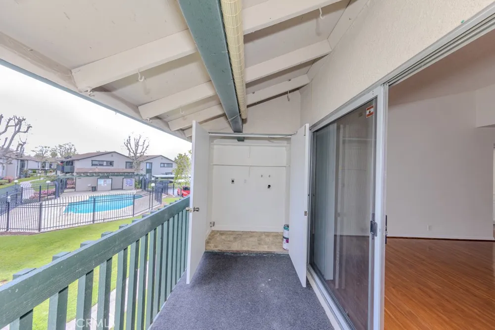 23222 Orange #4 Lake Forest, CA 92630