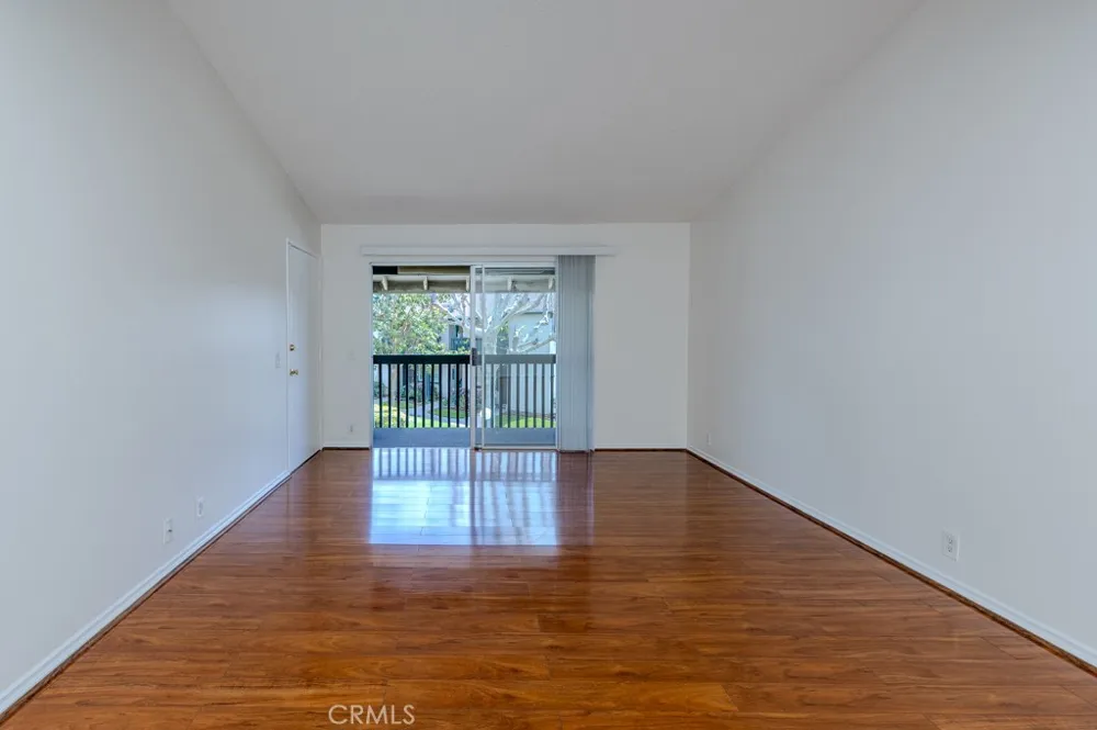 23222 Orange #4 Lake Forest, CA 92630