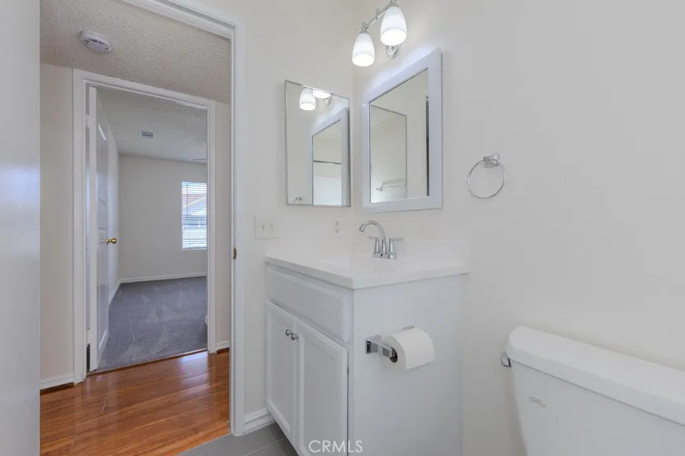 23222 Orange #4 Lake Forest, CA 92630
