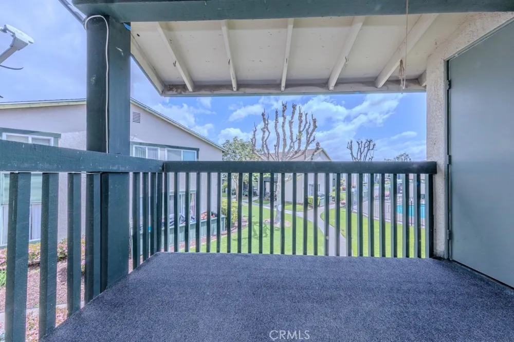 23222 Orange #4 Lake Forest, CA 92630