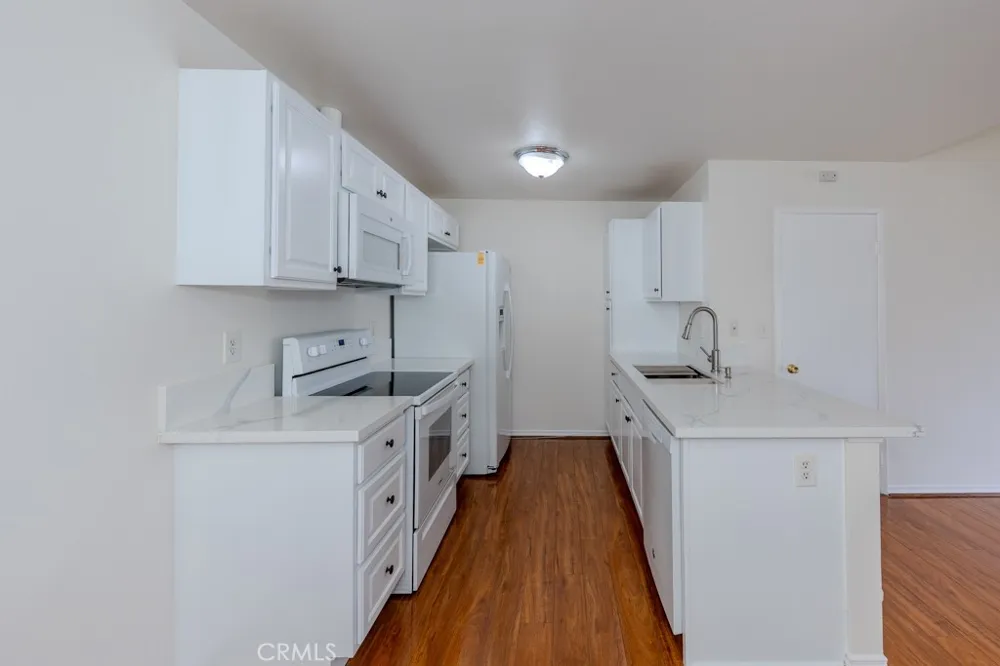 23222 Orange #4 Lake Forest, CA 92630