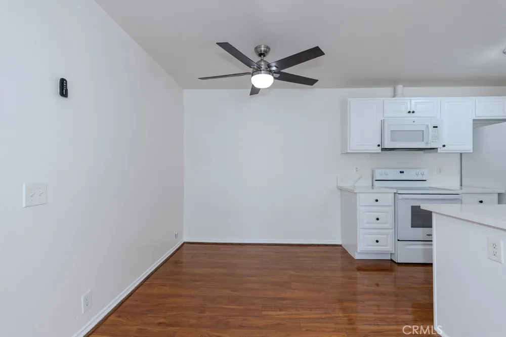 23222 Orange #4 Lake Forest, CA 92630