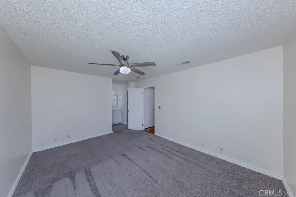 23222 Orange #4 Lake Forest, CA 92630