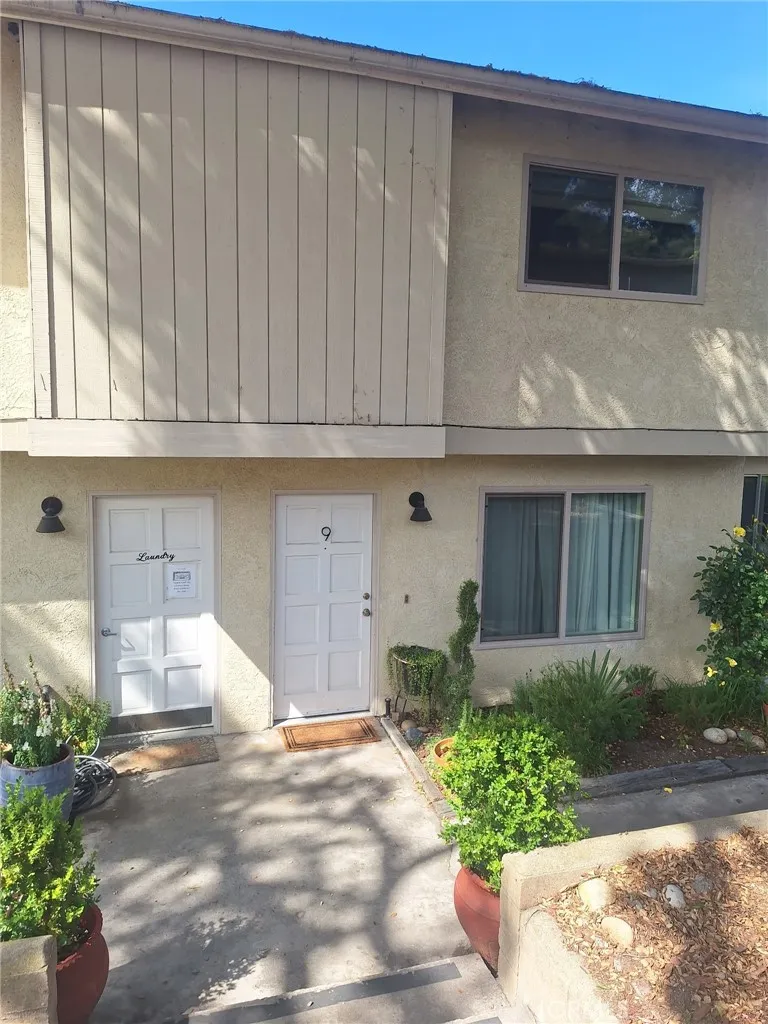 9780 Las Lomas #9 Atascadero, CA 93422