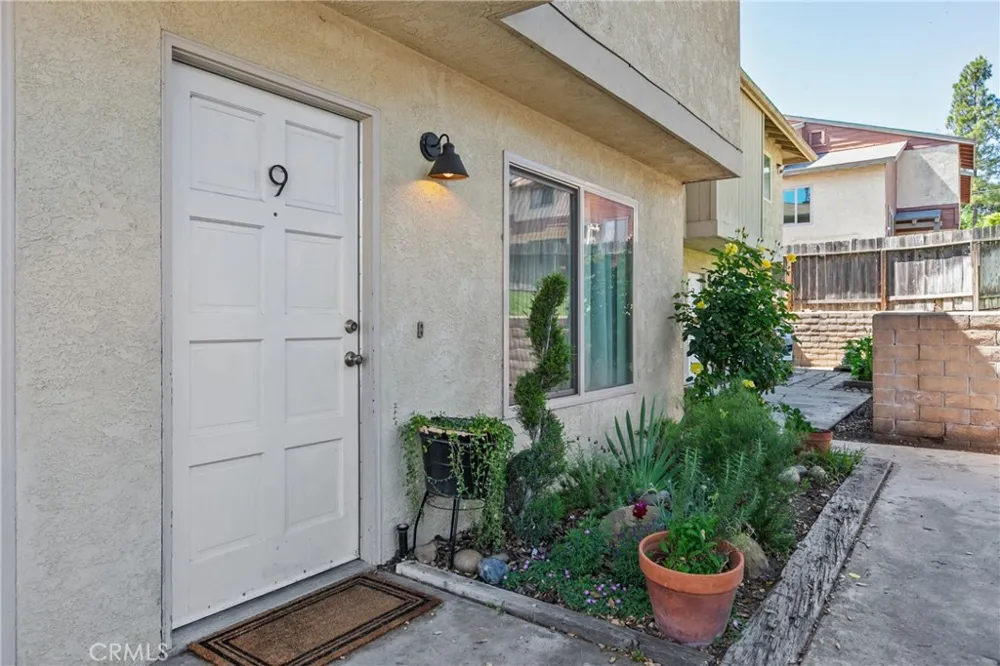 9780 Las Lomas #9 Atascadero, CA 93422