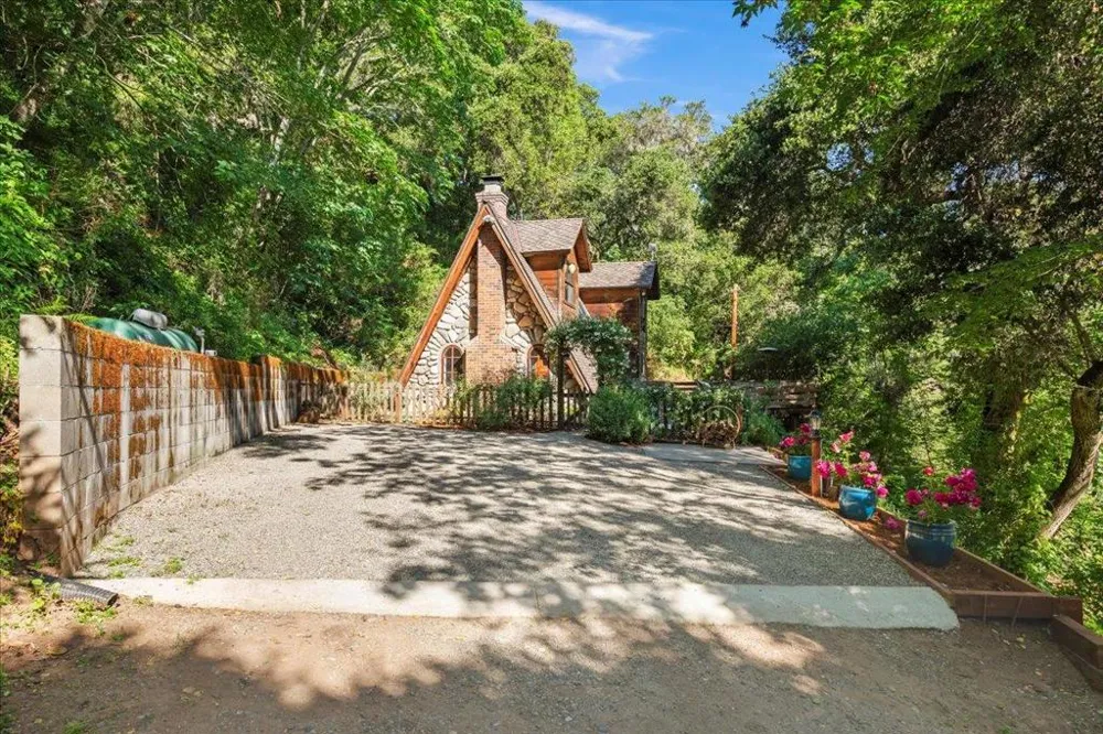 65 Hitchcock Carmel Valley, CA 93924