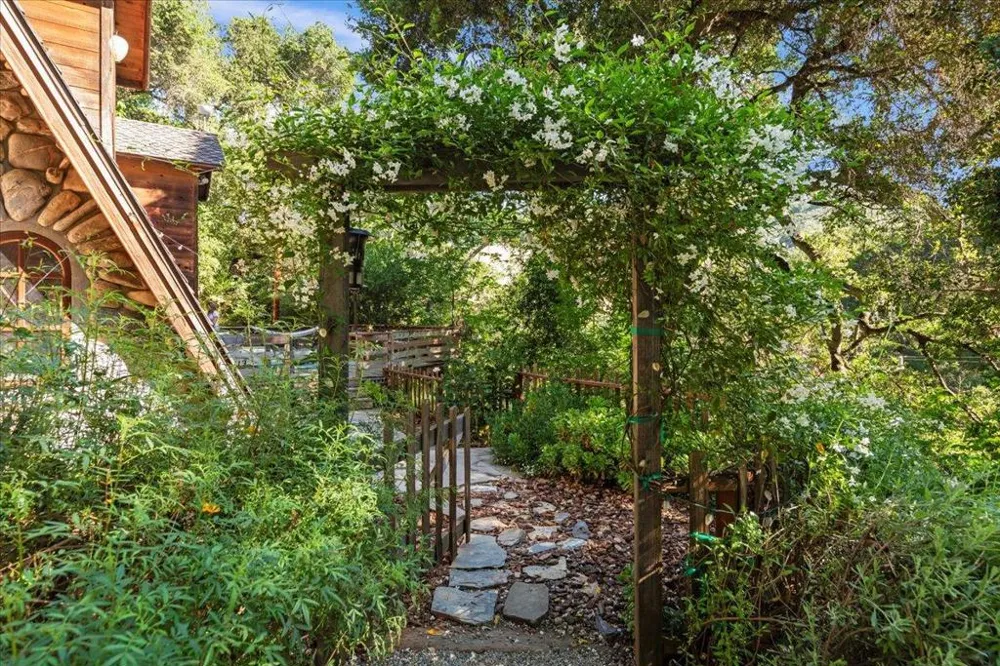 65 Hitchcock Carmel Valley, CA 93924