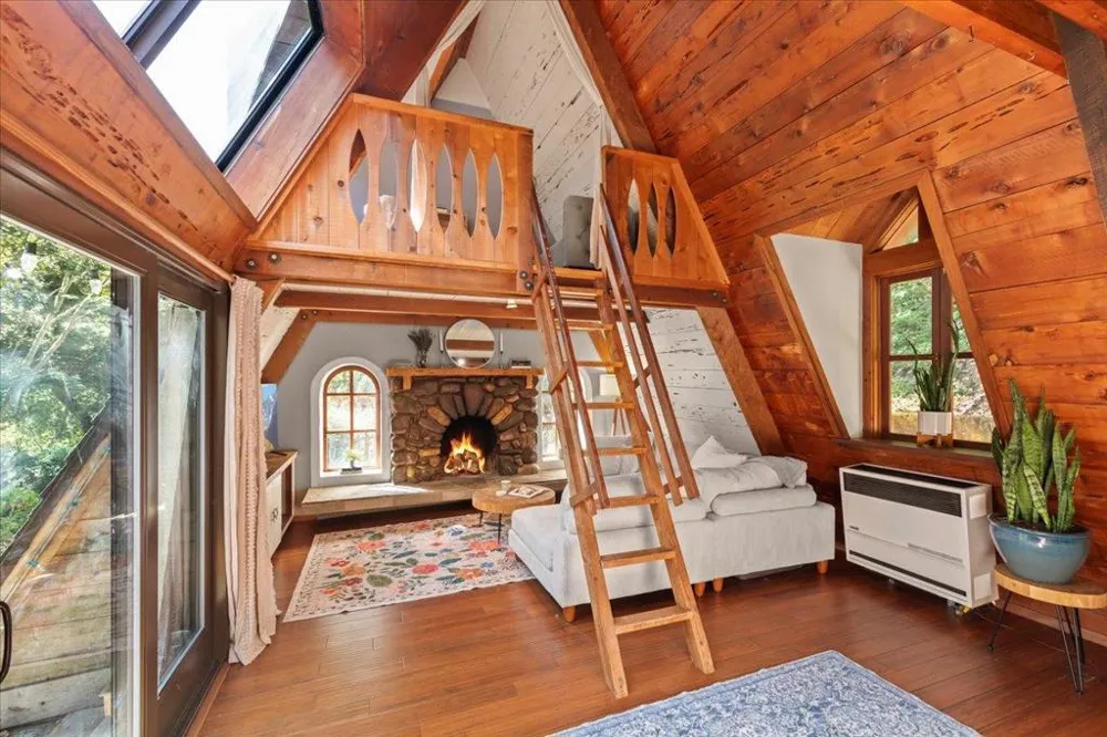 65 Hitchcock Carmel Valley, CA 93924