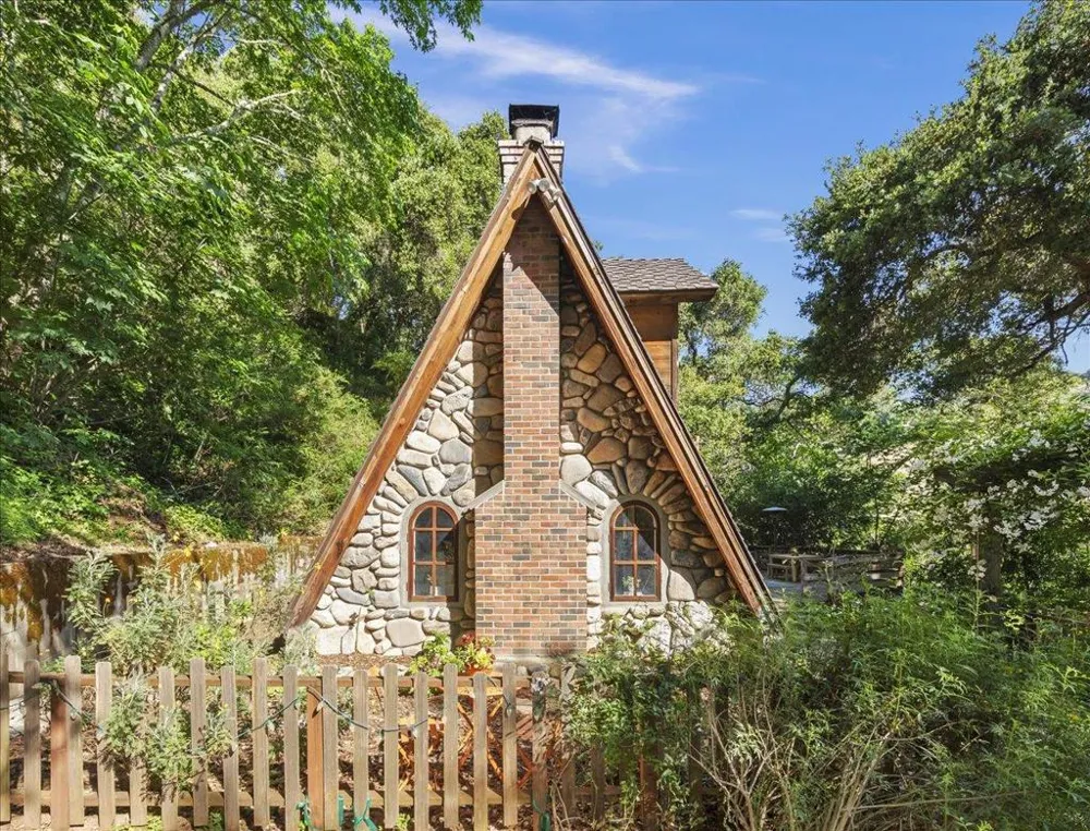 65 Hitchcock Carmel Valley, CA 93924