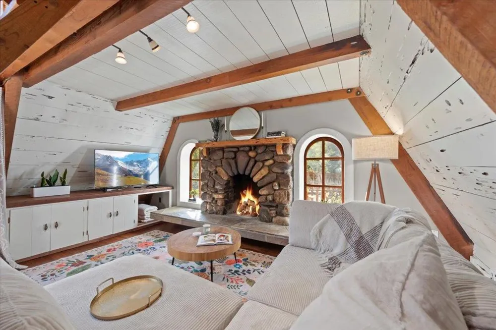65 Hitchcock Carmel Valley, CA 93924
