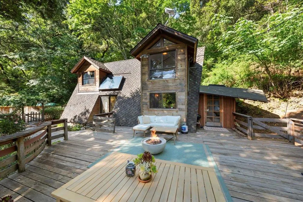 65 Hitchcock Carmel Valley, CA 93924