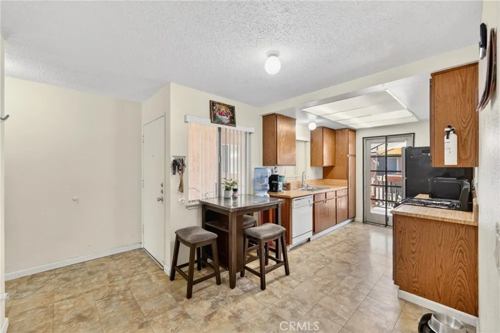 5905 Rosemead Blvd #21 Pico Rivera, CA 90660