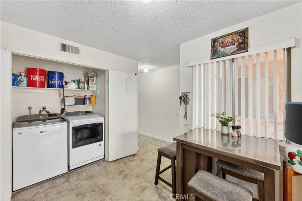 5905 Rosemead Blvd #21 Pico Rivera, CA 90660
