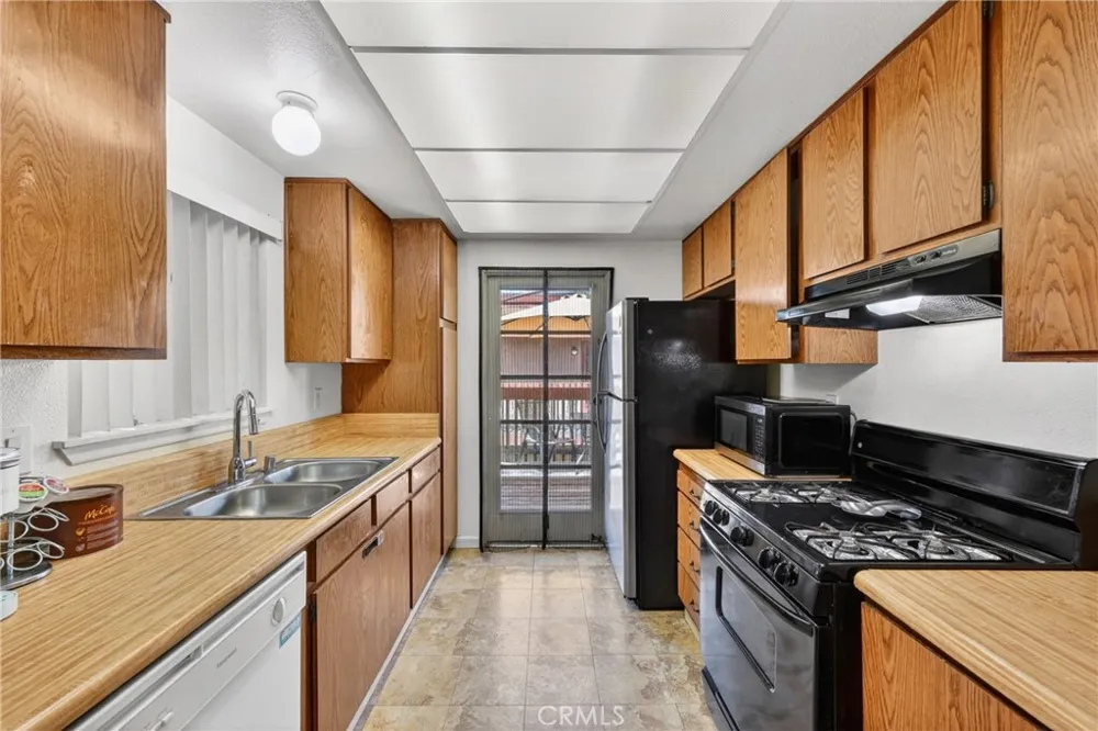 5905 Rosemead Blvd #21 Pico Rivera, CA 90660
