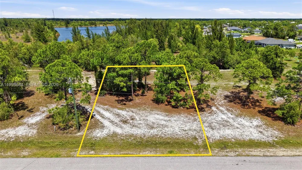 2817 NW 27th ST Cape Coral, FL 33993
