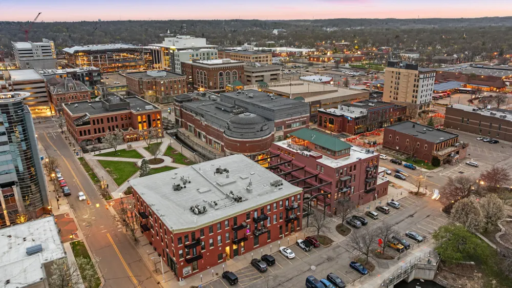 230 Kalamazoo Mall #401 Kalamazoo, MI 49007
