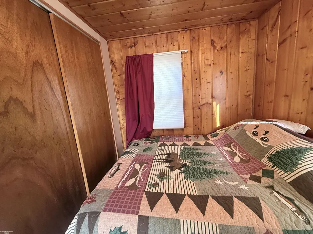 4978 Long Lake Road Plainfield Township, MI 48739