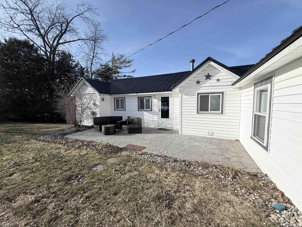 4978 Long Lake Road Plainfield Township, MI 48739